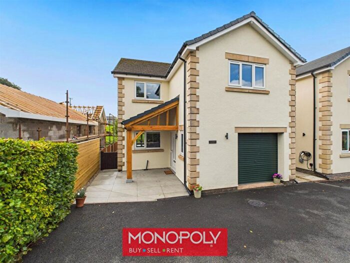 4 Bedroom Detached House For Sale In Cerrigydrudion, Corwen, LL21