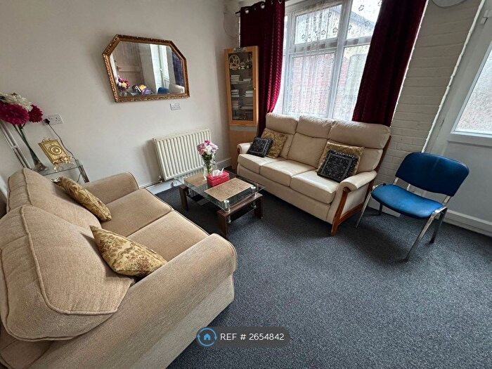 3 Bedroom Terraced House To Rent In Derby Road, Southampton, SO14