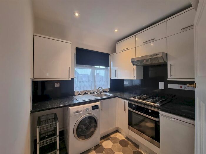1 Bedroom Flat To Rent In Roxeth Green Avenue, South Harrow, Harrow HA2