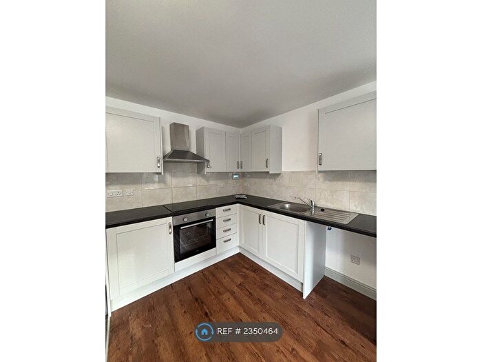 1 Bedroom Flat To Rent In Stanmore House, Warwick, CV34