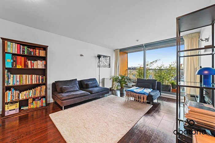 2 Bedroom Flat For Sale In Candy Wharf, Copperfield Road, London, E3