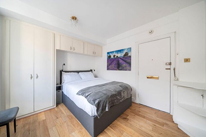 Studio To Rent In Chelsea Cloisters, Sloane Avenue, Chelsea, London, SW3