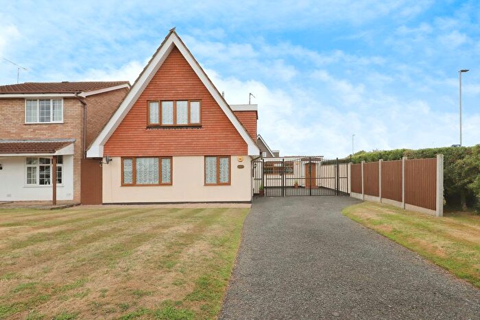 4 Bedroom Detached House For Sale In Richmond Drive, Perton, Wolverhampton, Staffordshire, WV6