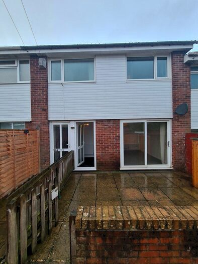 1 Bedroom Flat To Rent In Bredon, Yate, BS37