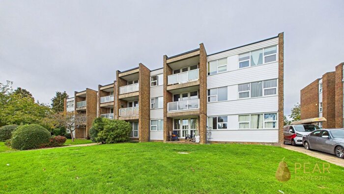 1 Bedroom Flat For Sale In Littlehampton Road, Worthing, BN13