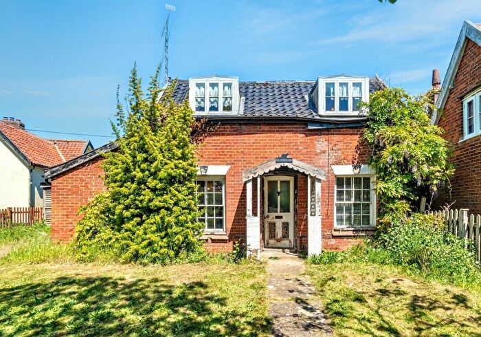 3 Bedroom Detached House For Sale In Heatherland, Common Road, Shelfanger, Diss, Suffolk, IP22