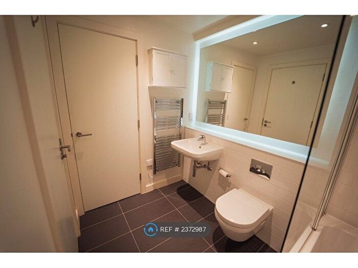 1 Bedroom Flat To Rent In Munday Street, Manchester, M4