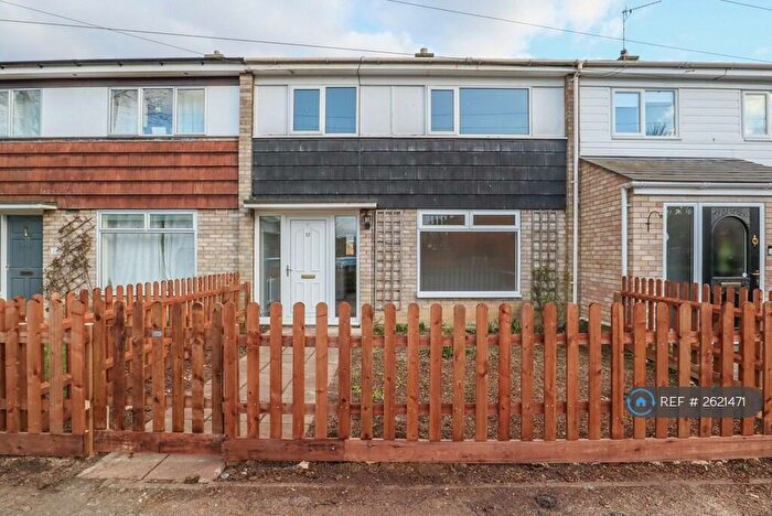 3 Bedroom Terraced House To Rent In Apthorpe Way, Cambridge, CB4