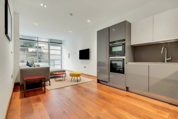 2 Bedroom Flat To Rent In Bayham Street, Camden, London, NW1