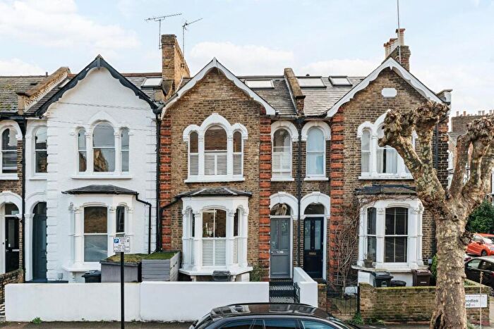 4 Bedroom Terraced House For Sale In Woodlea Road, London, N16