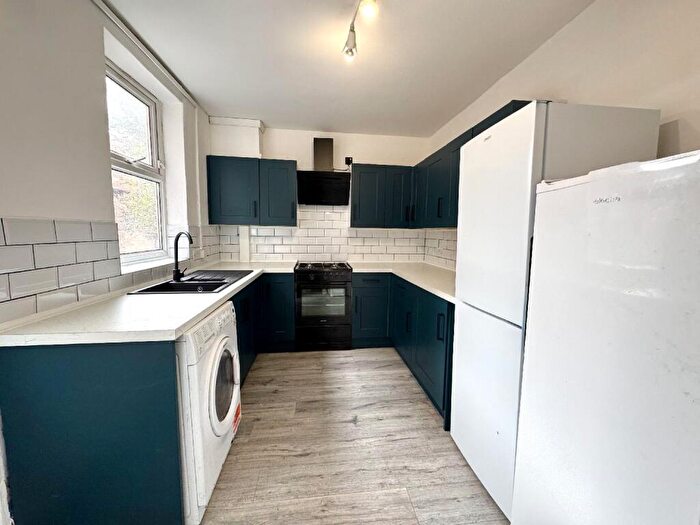 5 Bedroom House To Rent In Teversal Avenue, Lenton, Nottingham, Nottinghamshire, NG7