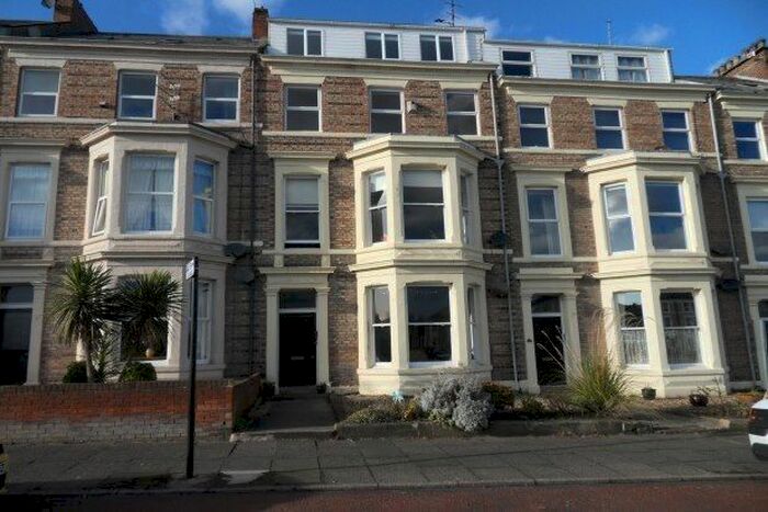 3 Bedroom Maisonette To Rent In Percy Park, North Shields, NE30