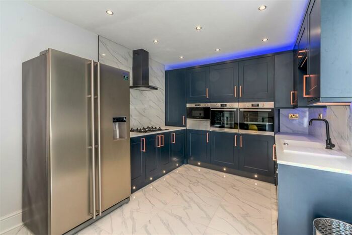 6 Bedroom Terraced House To Rent In - Chester Crescent, Sandyford, NE2