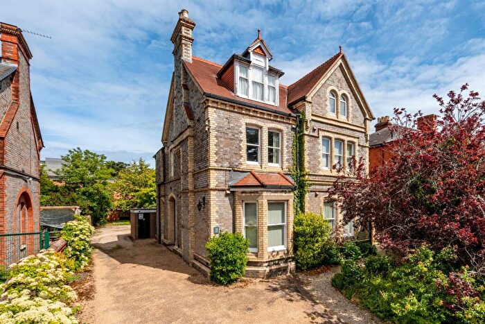 2 Bedroom Apartment To Rent In Saco House, -, Castle Crescent, Reading, RG1