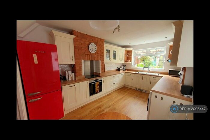 4 Bedroom Terraced House To Rent In Manston Road, Exeter, EX1