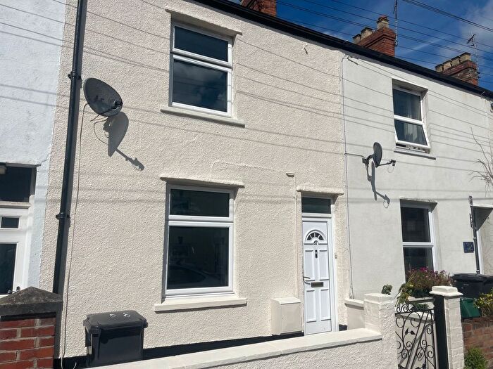 3 Bedroom Terraced House To Rent In Portman Street, Taunton, TA2