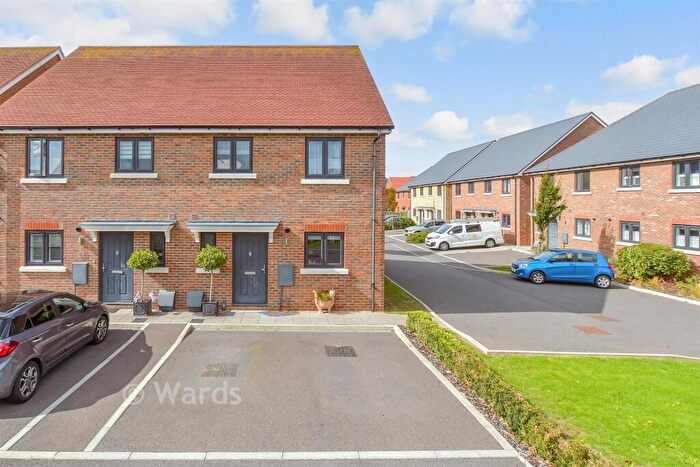 3 Bedroom Semi Detached House For Sale In Quinn Close, Deal, Kent, CT14