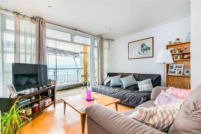 2 Bedroom Flat To Rent In Drayton Park, Islington, N5