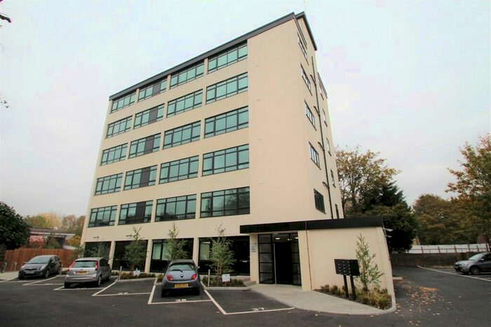 2 Bedroom Apartment To Rent In Springfield Road, Chelmsford, CM2