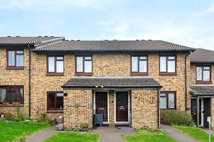 1 Bedroom Property For Sale In Bladon Gardens, Harrow, HA2