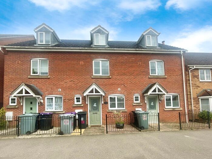 3 Bedroom Terraced House For Sale In Ermine Street, Ancaster, NG32