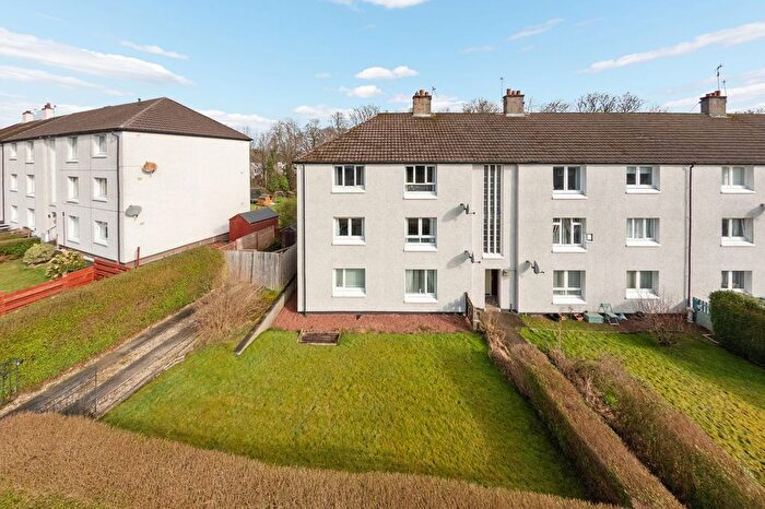 2 Bedroom Property For Sale In Inglestone Avenue, Flat /, Thornliebank, Glasgow, G46