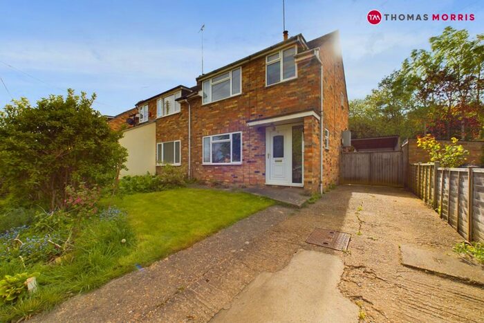 3 Bedroom Semi-Detached House For Sale In The Green, Woodwalton, Huntingdon, Cambridgeshire, PE28