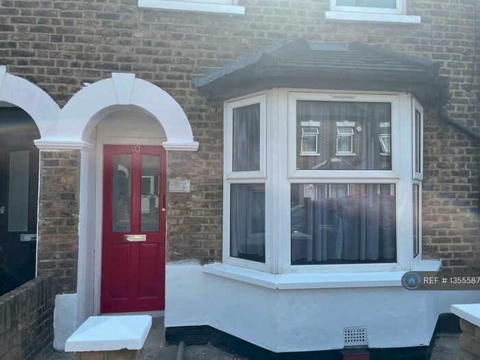 3 Bedroom Terraced House To Rent In Sutherland Road, Enfield, EN3