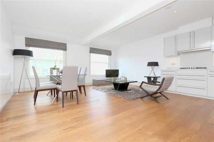 2 Bedroom Flat To Rent In Gloucester Place, Marylebone, London, W1U
