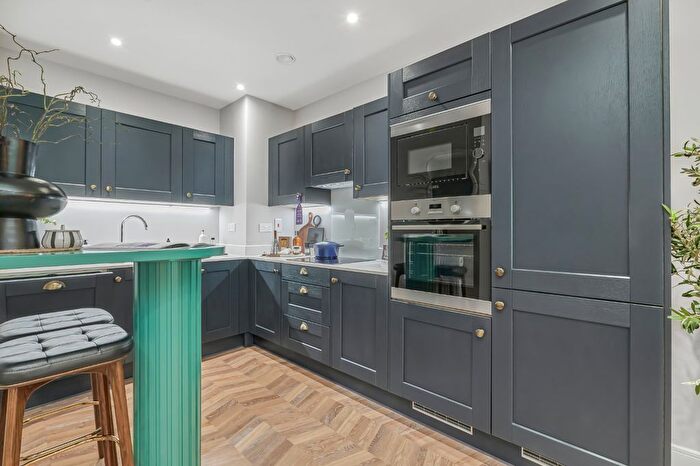 Studio For Sale In Bendon Valley, Garratt Ln, Earlsfield, SW18