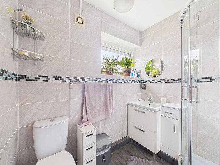 3 Bedroom End Terrace House For Sale In Chadwick Road, Sutton Coldfield, B75