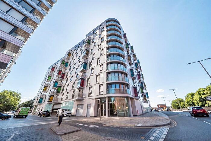 1 Bedroom Flat To Rent In Hunsaker, Reading, RG1