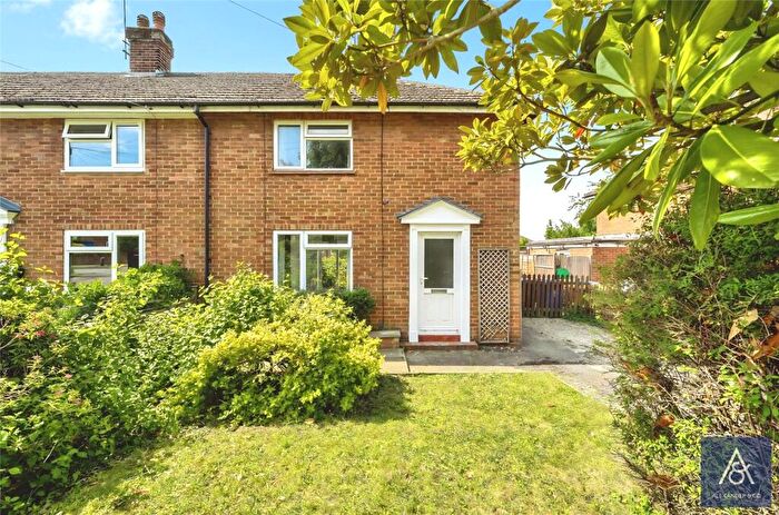 2 Bedroom Semi-Detached House For Sale In Waynflete Avenue, Brackley, Northamptonshire, NN13