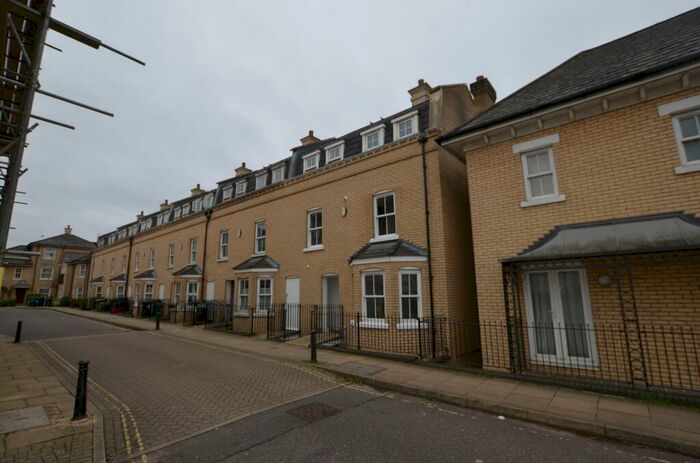 4 Bedroom End Of Terrace House To Rent In St Matthews Gardens, Cambridge, CB1