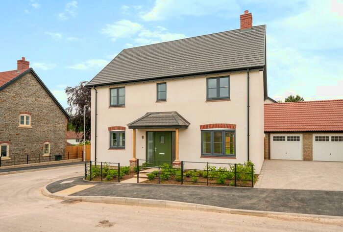 4 Bedroom Detached House For Sale In Clements Way, Clements Farm, Tytherington, GL12