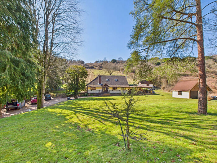 4 Bedroom Detached House To Rent In Gravel Hill, Waterlooville, PO8