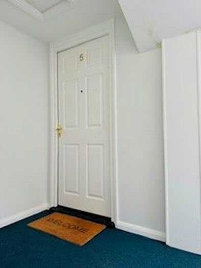 2 Bedroom Flat To Rent In Whitestar Court, Irlam, Manchester, M44