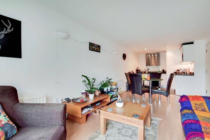 2 Bedroom Flat To Rent In Argyll Road, Woolwich, London, SE18