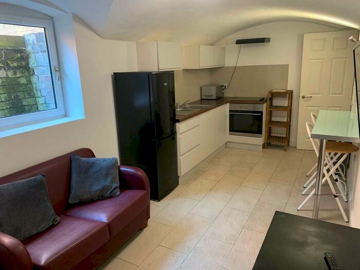 2 Bedroom Apartment To Rent In Church Street, Lenton, Nottingham, NG7