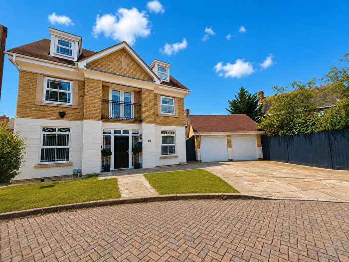 5 Bedroom Detached House For Sale In Drifters Drive, Deepcut, Camberley, GU16