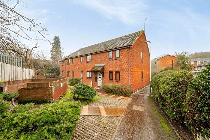 1 Bedroom Flat To Rent In Abercorn Grove, Ruislip, HA4