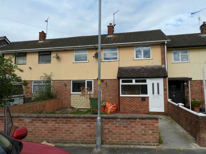 3 Bedroom Terraced House To Rent In Hazlemere Close, Park, Swindon, SN3