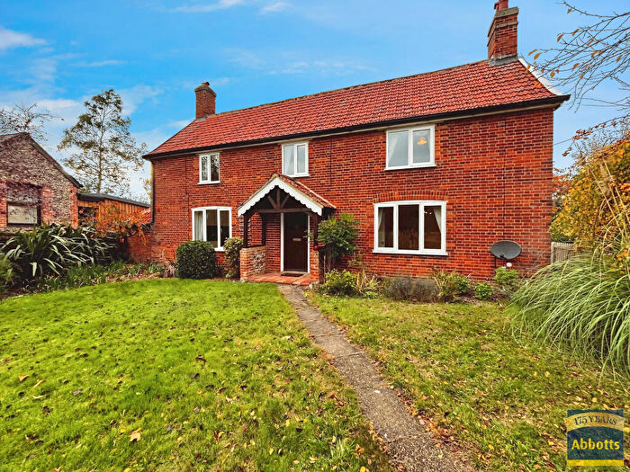 3 Bedroom Cottage To Rent In Badwell Ash, IP31