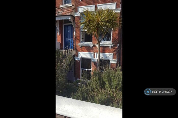 2 Bedroom Flat To Rent In Preston Drove, Brighton, BN1