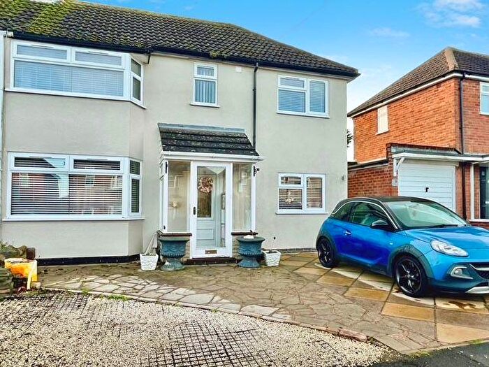 4 Bedroom Semi Detached House For Sale In Sandringham Avenue, Earl Shilton, Leicester, LE9