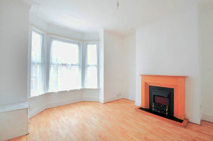 3 Bedroom Terraced House To Rent In Wordsworth Avenue, Manchester, M8