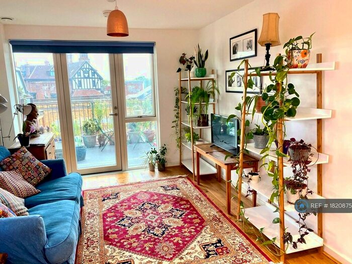 2 Bedroom Flat To Rent In Adenmore Road, London, SE6