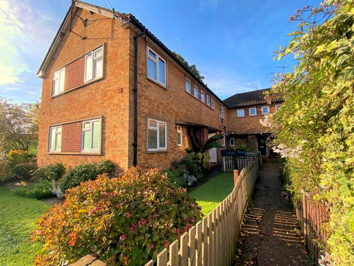 2 Bedroom Flat To Rent In Bittacy Road, Mill Hill, NW7