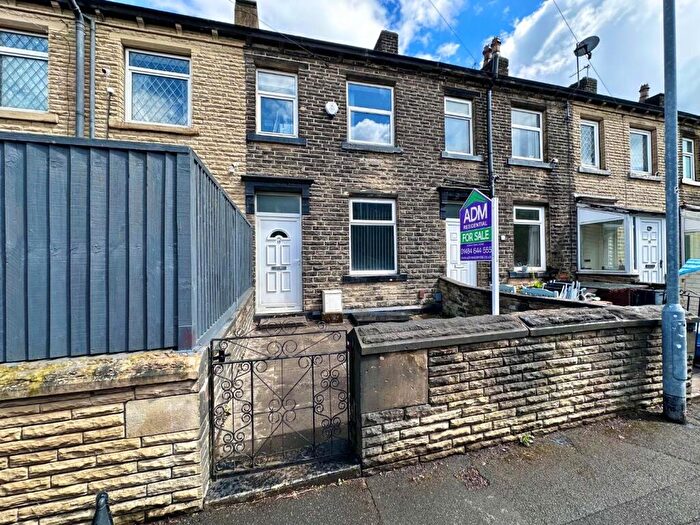 2 Bedroom Terraced House For Sale In Cowslip Street, Huddersfield, HD1