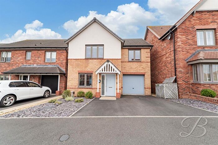 3 Bedroom Detached House For Sale In Sorrell Square, Clipstone Village, Mansfield, NG21